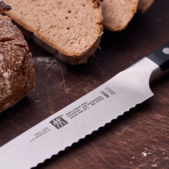 Нож хлебный 200 мм ZWILLING Pro - фото 8