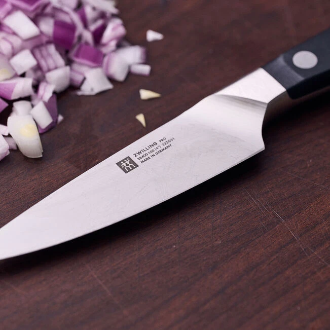 Нож для чистки овощей ZWILLING Pro, лезвие 10 см - фото 7