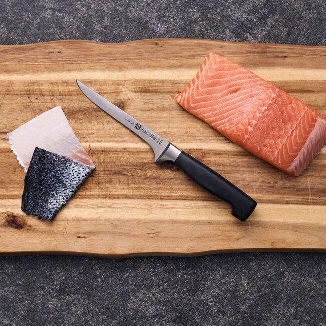 Нож для снятия мяса  с костей ZWILLING Four Star, лезвие 14 см - фото 5