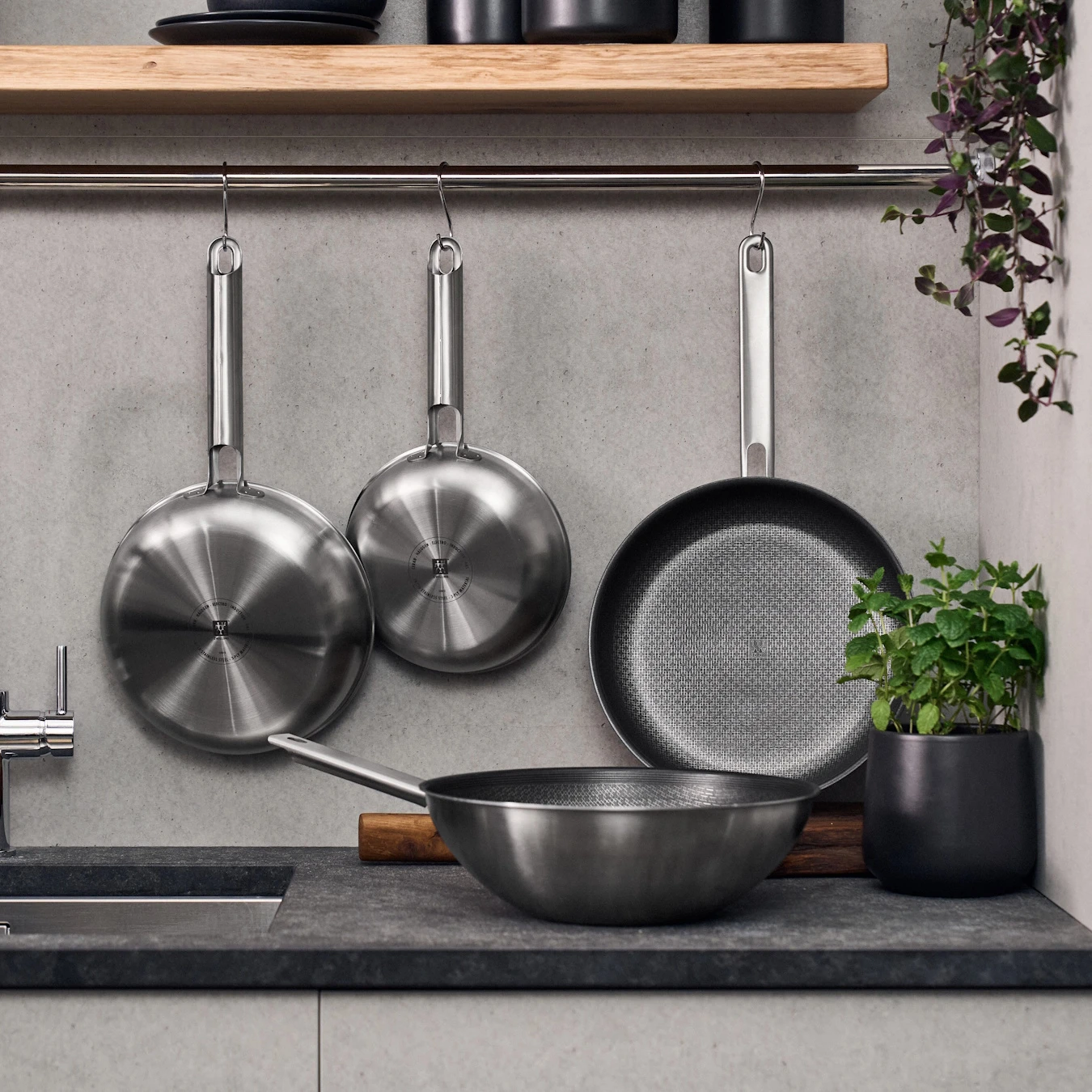 Сковорода с антипригарным покрытием ZWILLING Joy Plus, 20 см - фото 7