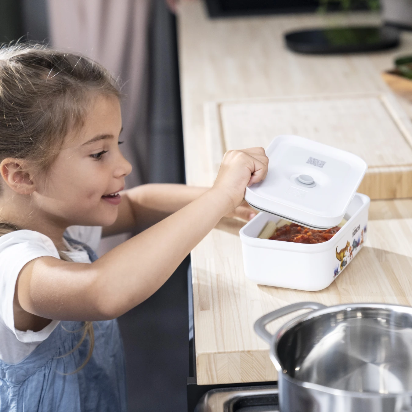 Контейнер пластиковый детский ZWILLING Fresh&Save, размер M, 850 мл - фото 7