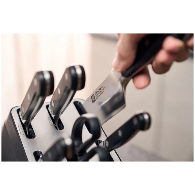 Набор ножей в подставке с заточкой ZWILLING Pro, антрацитовый, 7 пр. - фото 4