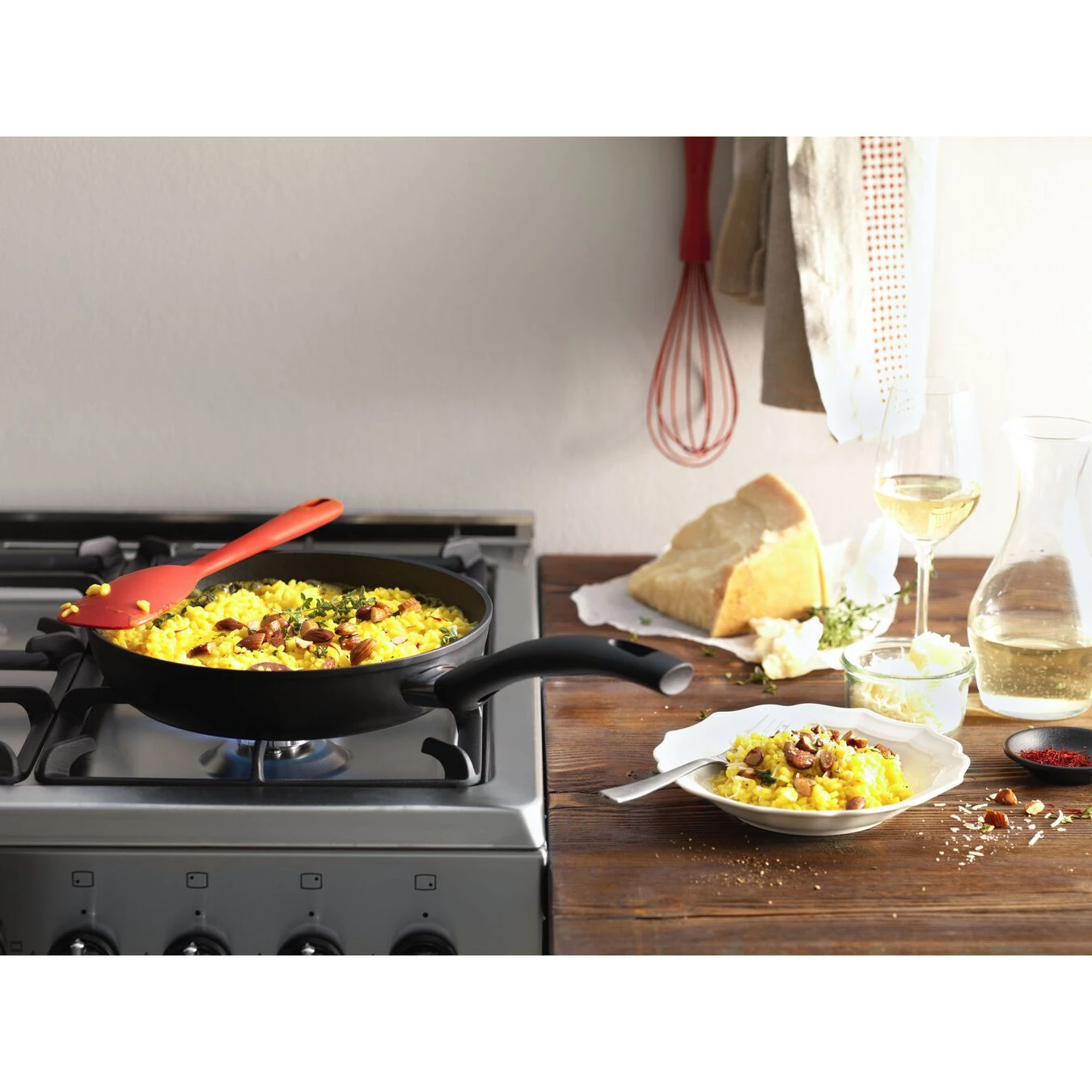 Скребок для теста23 см, Ballarini Rosso - фото 3