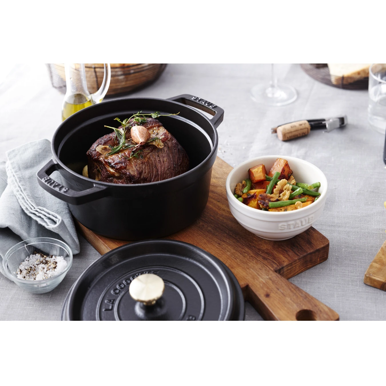 Кокот чугунный STAUB, круглый, высокий, 24 см, 4.7 л., черный - фото 6
