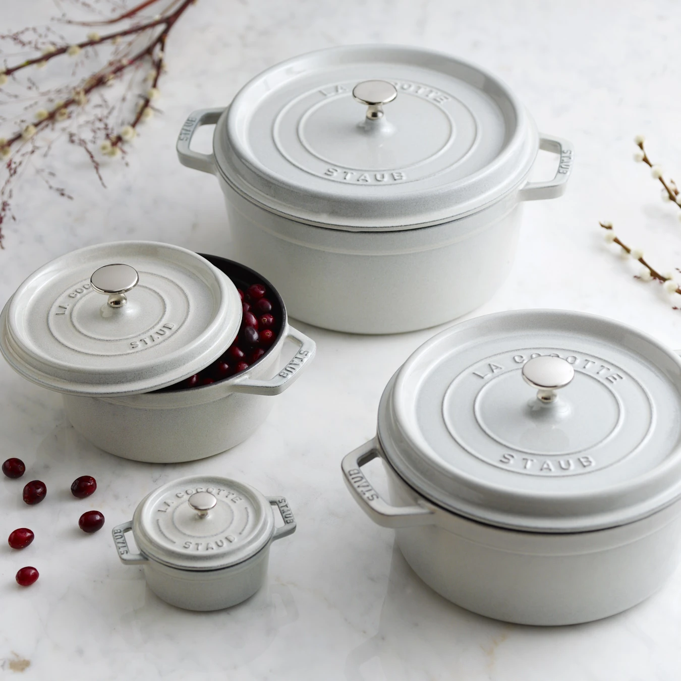 Кокот чугунный STAUB, круглый, 24 см, 3.8 л, белый трюфель - фото 7