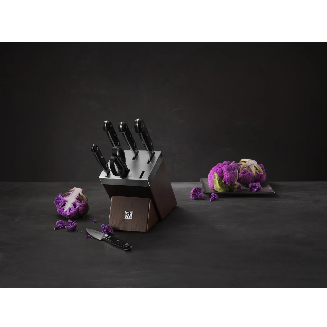 Набор ножей в подставке с заточкой ZWILLING Pro, 7 пр. - фото 11