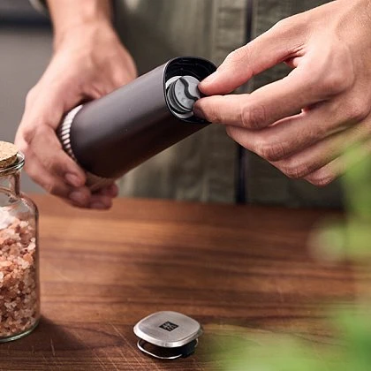 Легкое дозировать.