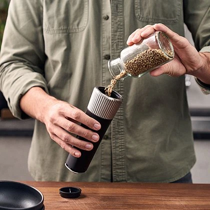 Удобная заправка.